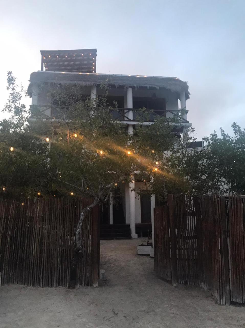 Hotel Luna Roja Holbox Exterior foto